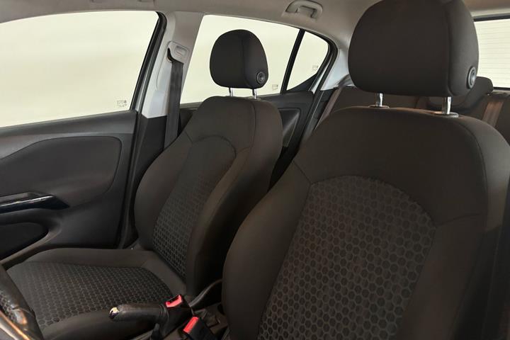 Sølv Opel Corsa fra 2015