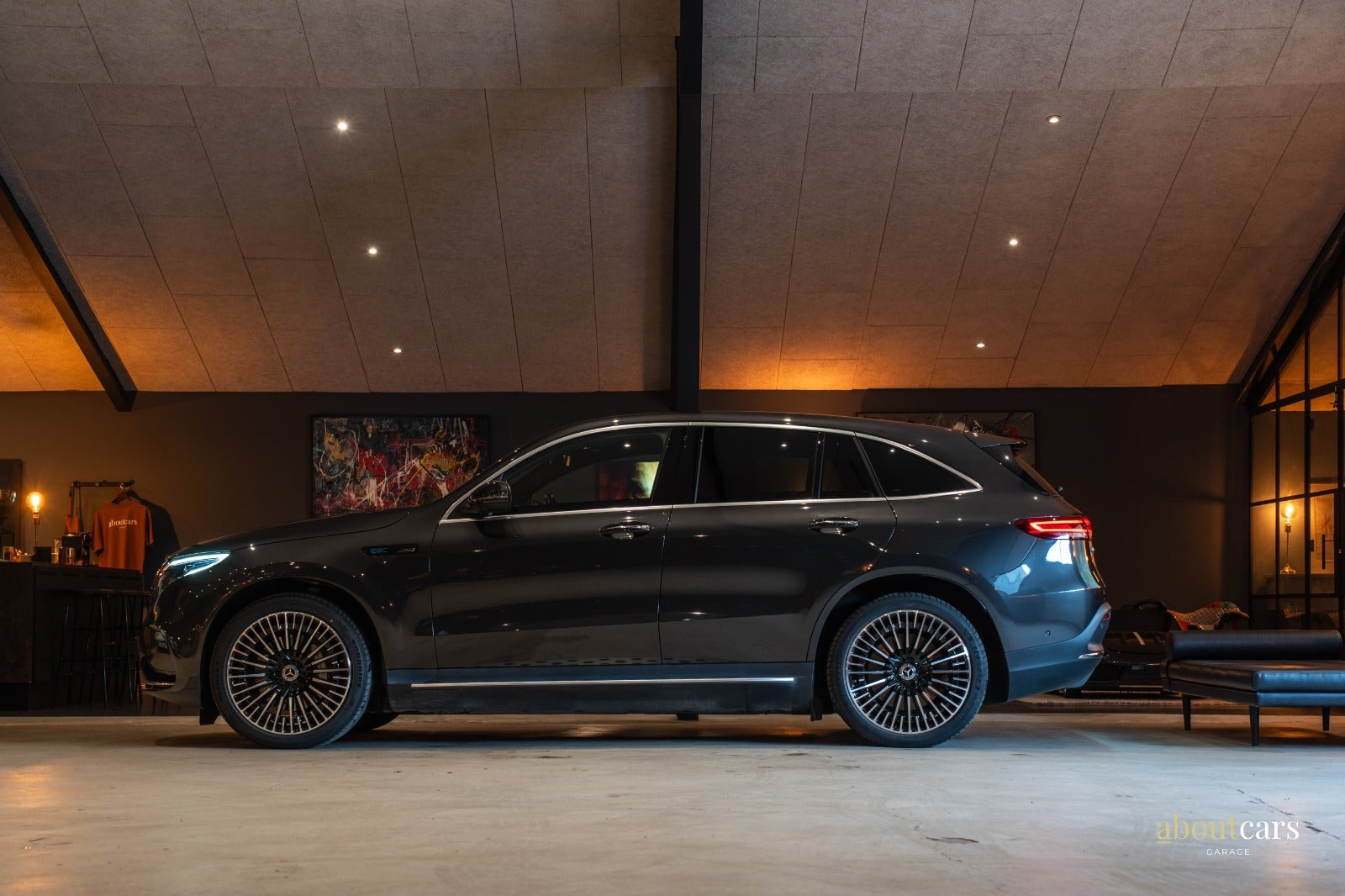 Sort Mercedes EQC400 fra 2021