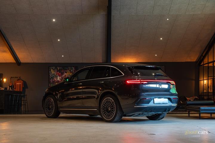 Sort Mercedes EQC400 fra 2021