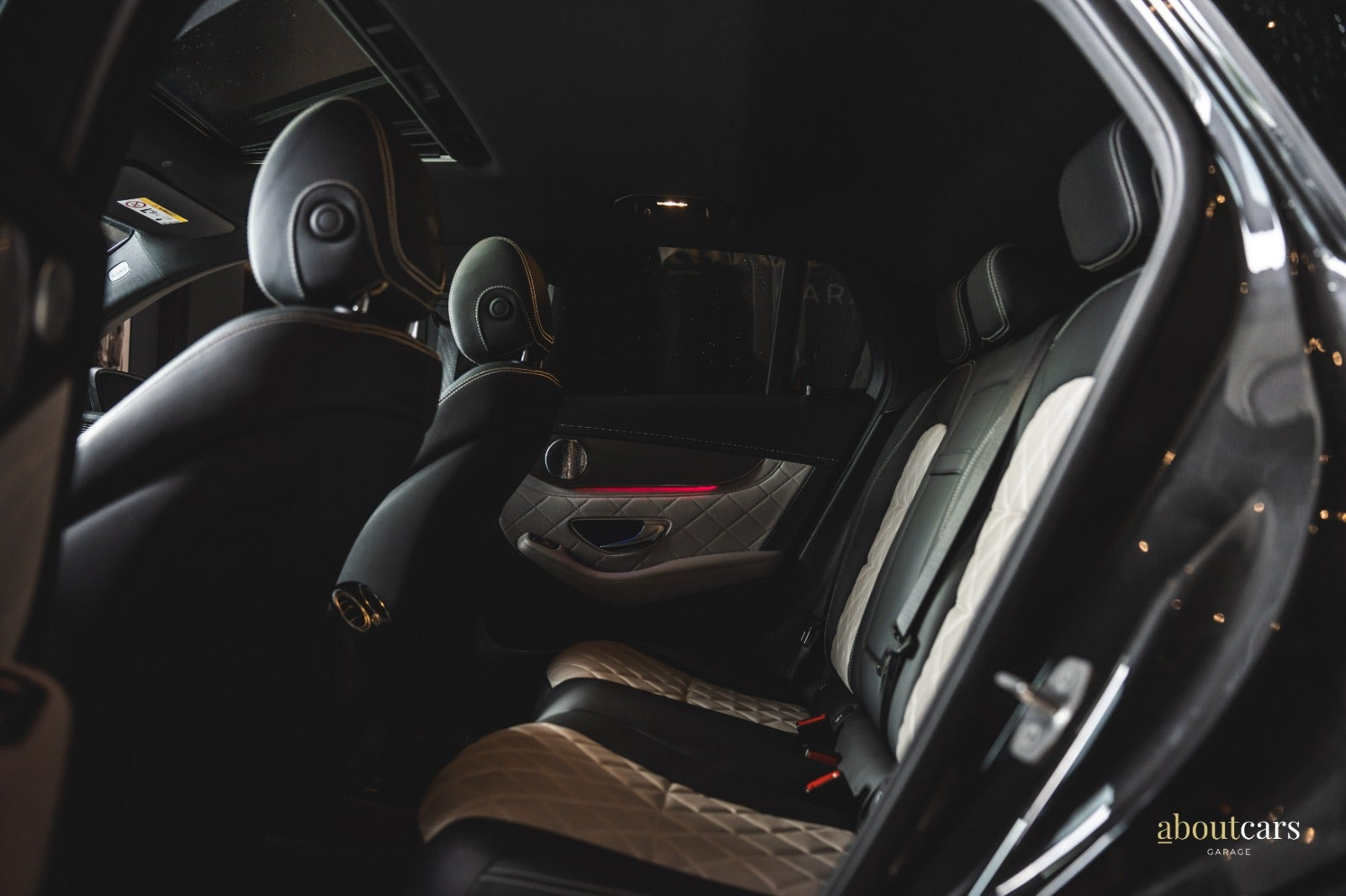 Sort Mercedes EQC400 fra 2021