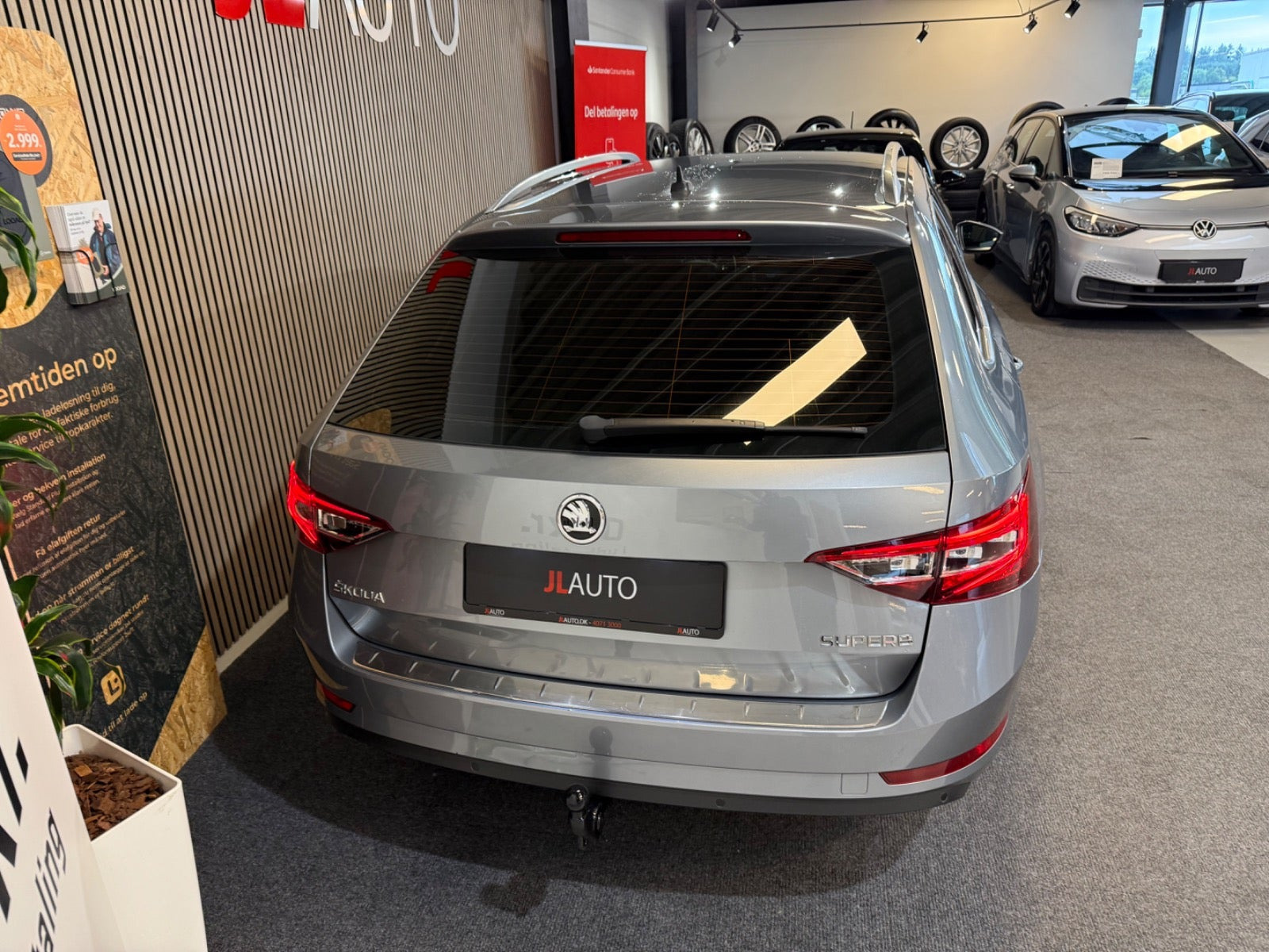 Sølv Skoda Superb fra 2018