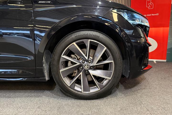 Sort Skoda Enyaq fra 2022