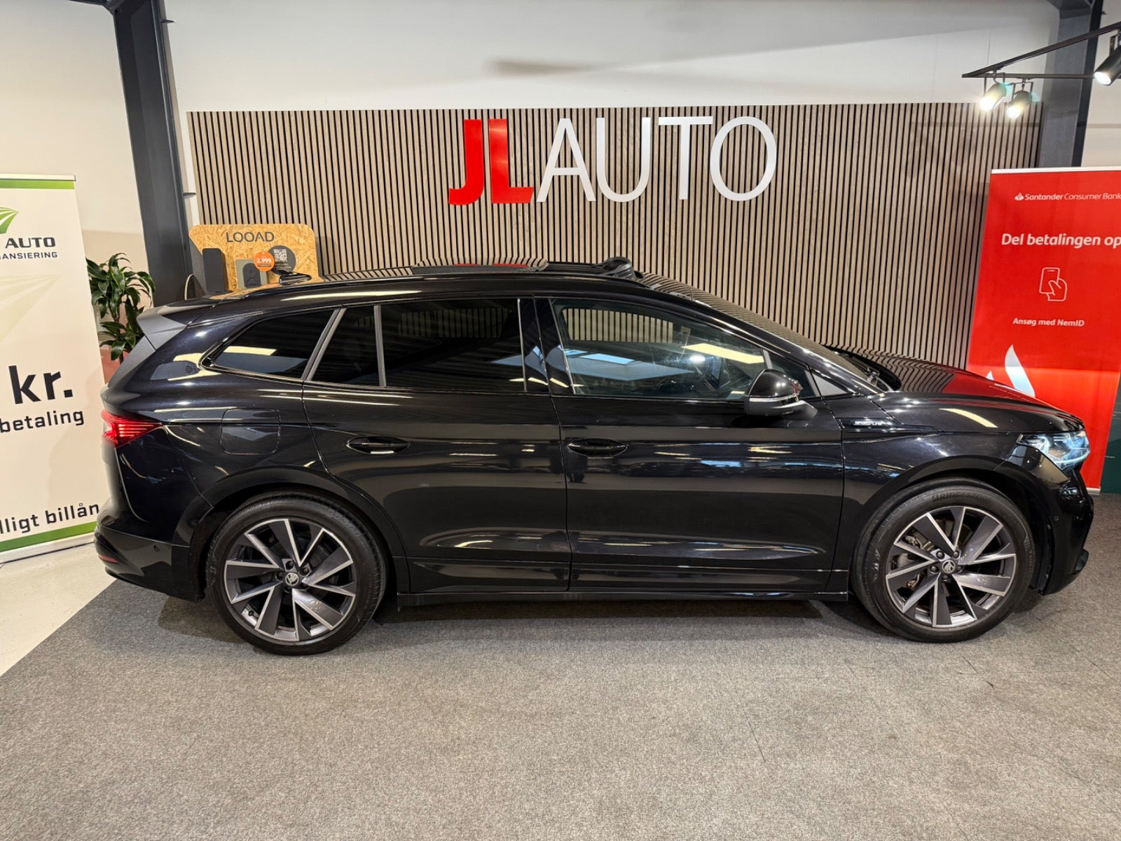 Sort Skoda Enyaq fra 2022