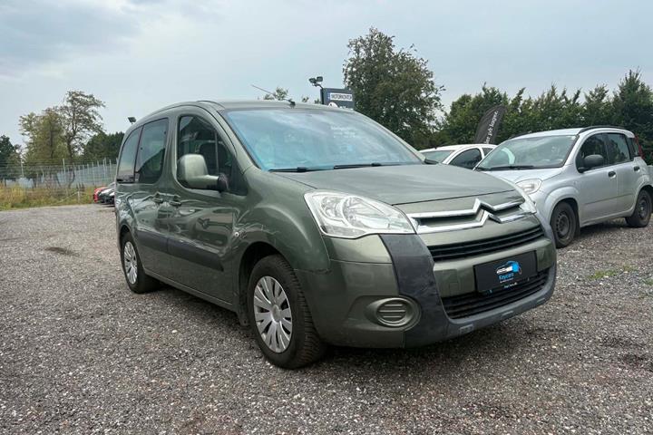 Grøn Citroën Berlingo fra 2008