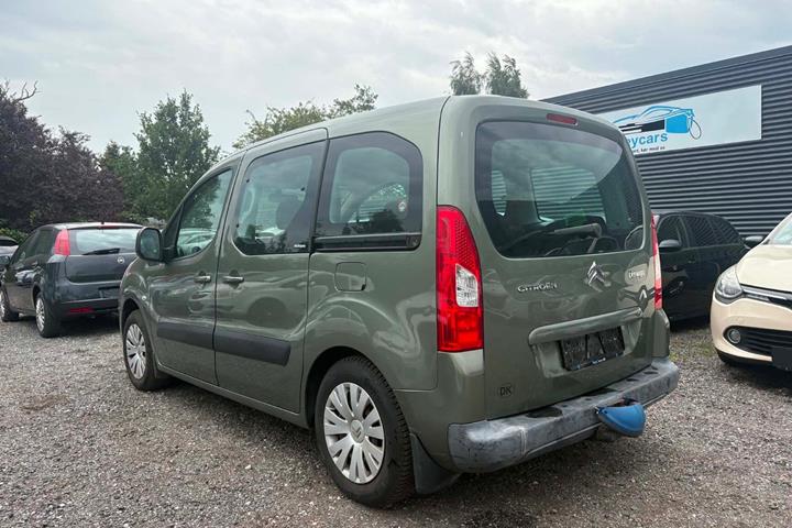 Grøn Citroën Berlingo fra 2008