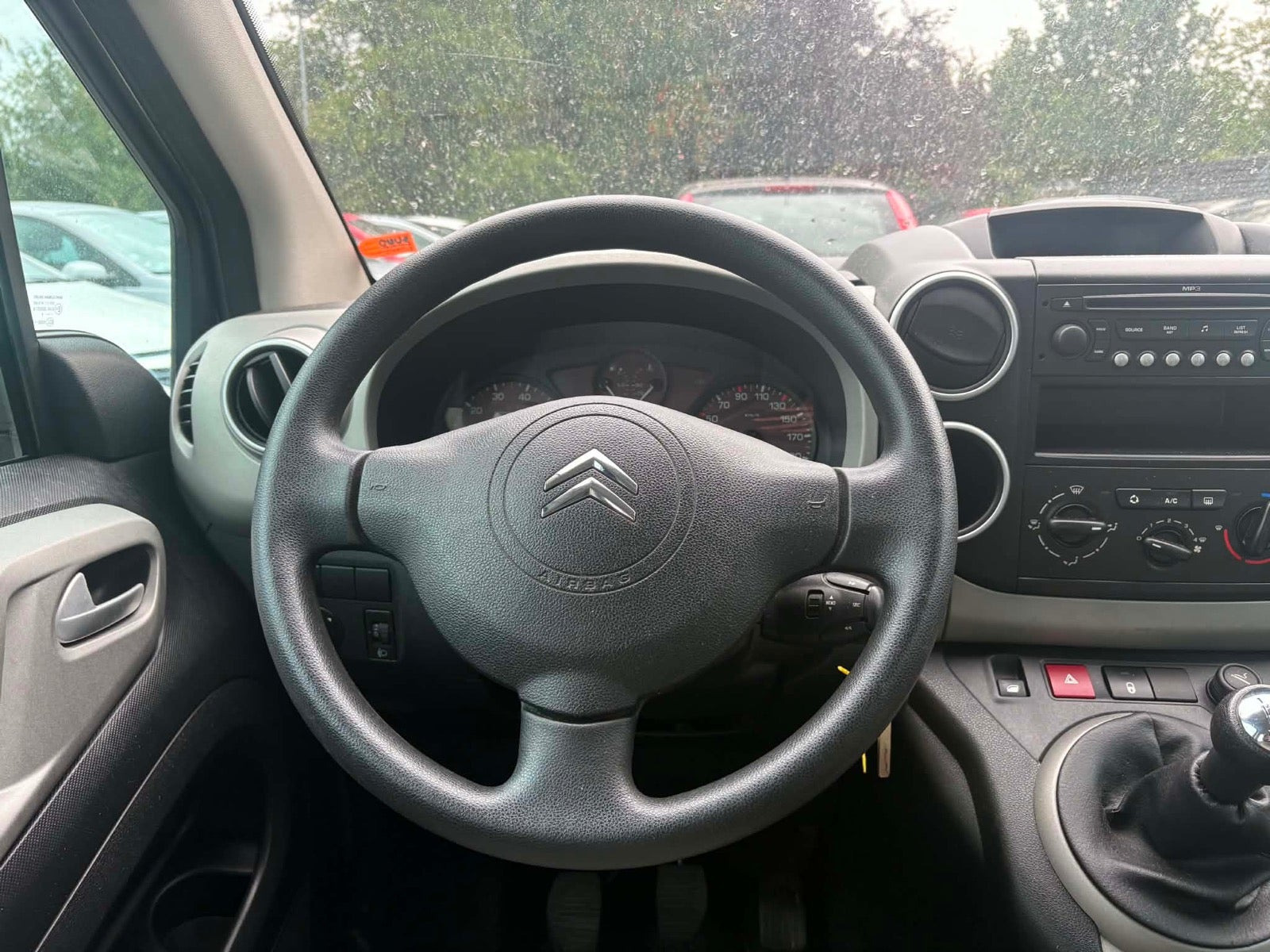 Grøn Citroën Berlingo fra 2008