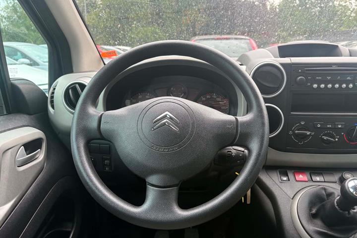 Grøn Citroën Berlingo fra 2008