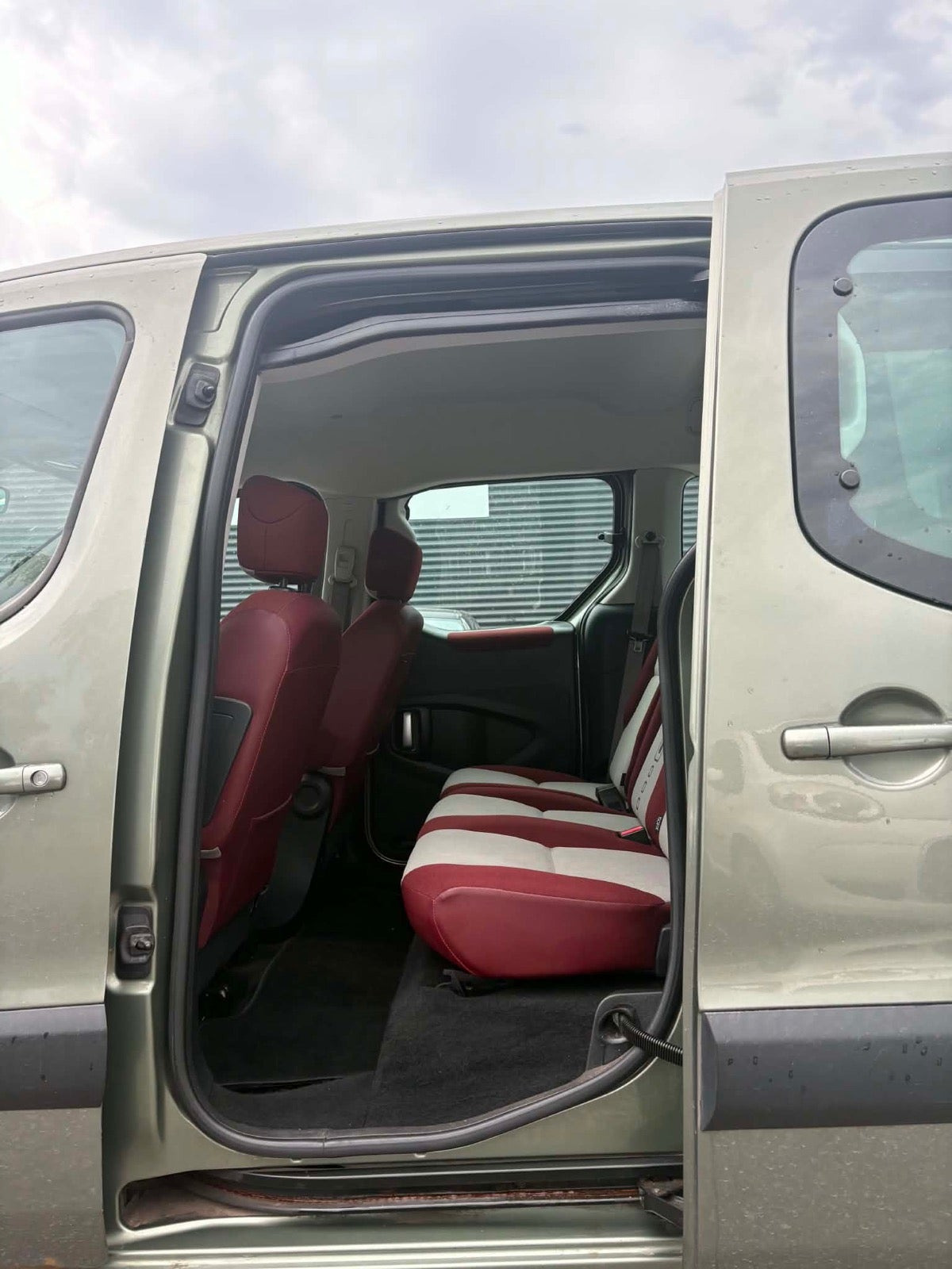 Grøn Citroën Berlingo fra 2008
