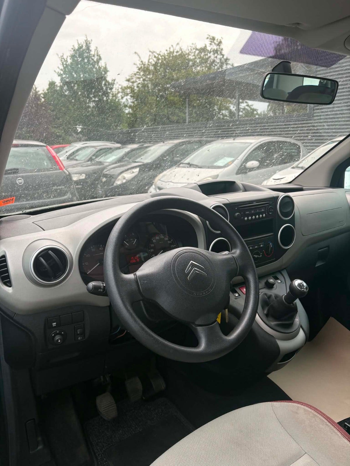 Grøn Citroën Berlingo fra 2008