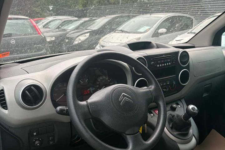 Grøn Citroën Berlingo fra 2008