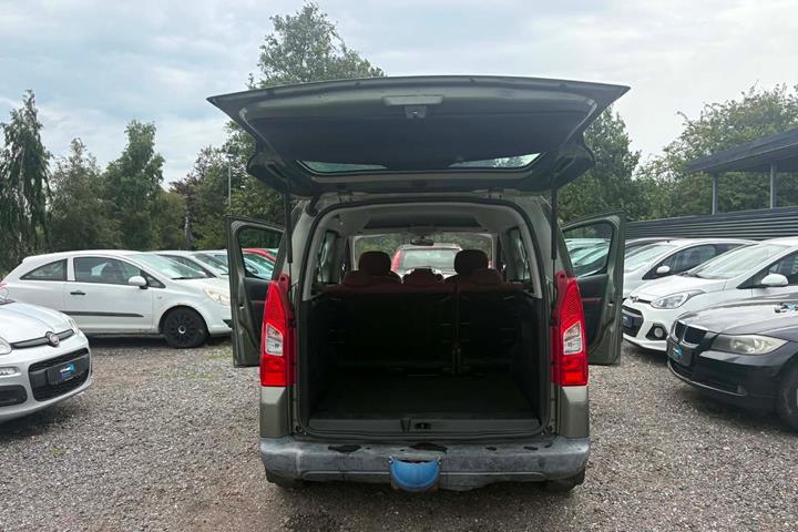 Grøn Citroën Berlingo fra 2008