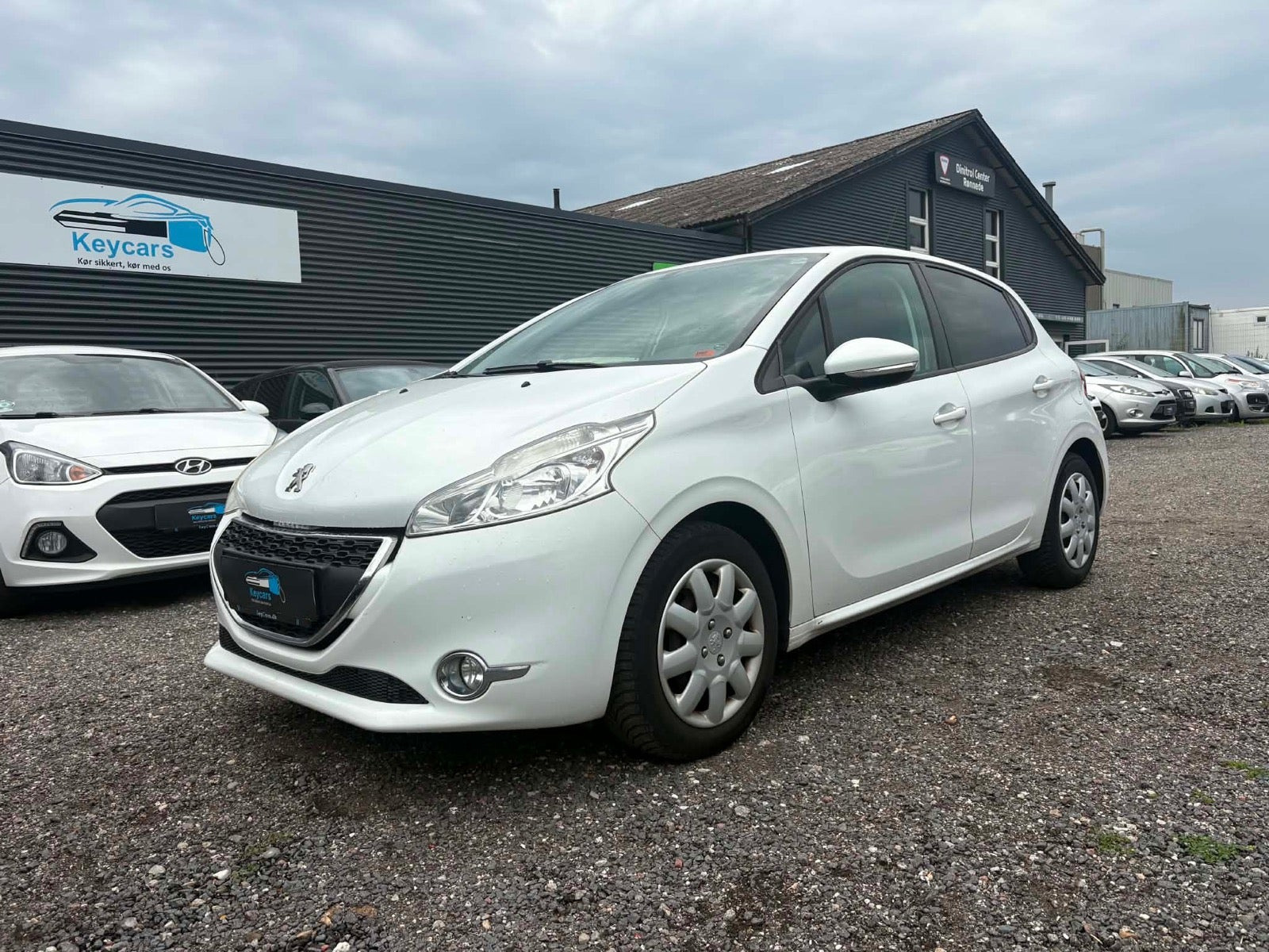 Hvid Peugeot 208 fra 2012