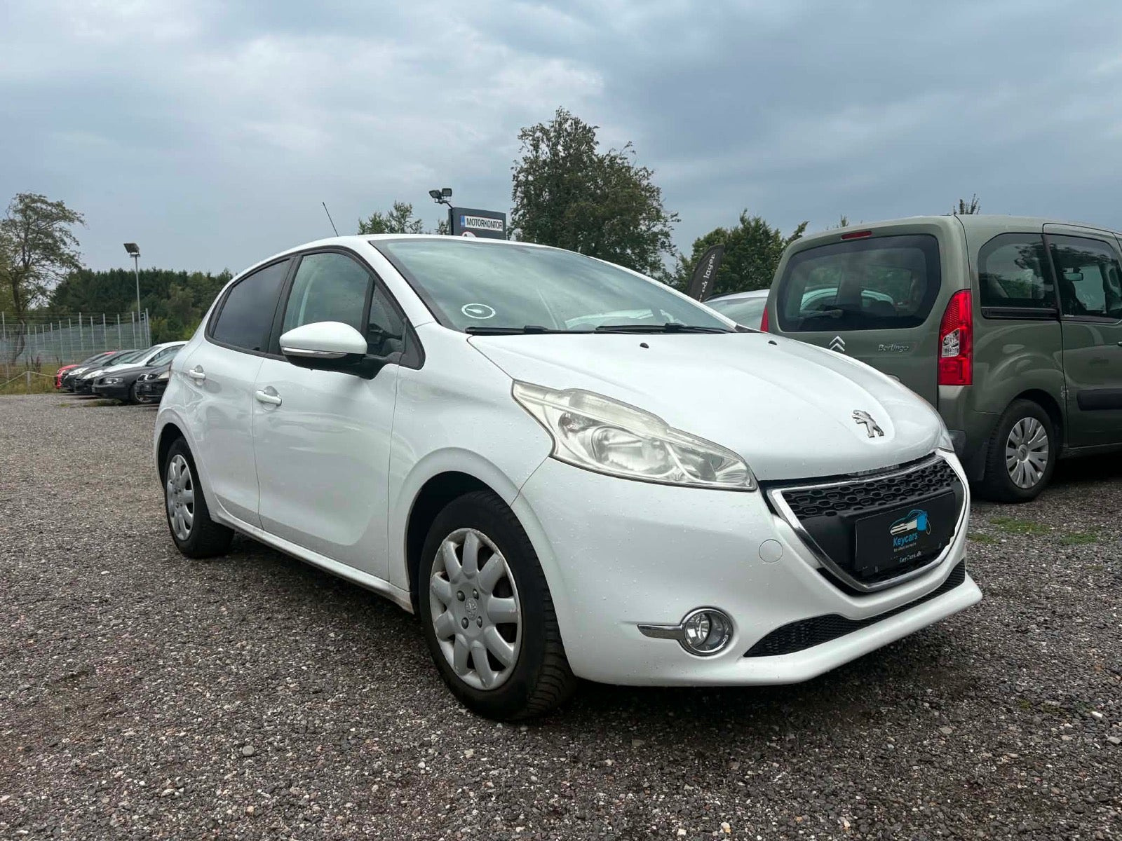 Hvid Peugeot 208 fra 2012