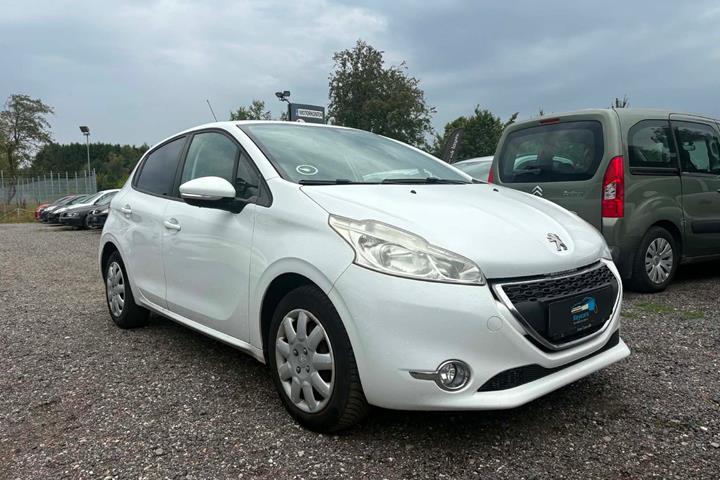 Hvid Peugeot 208 fra 2012