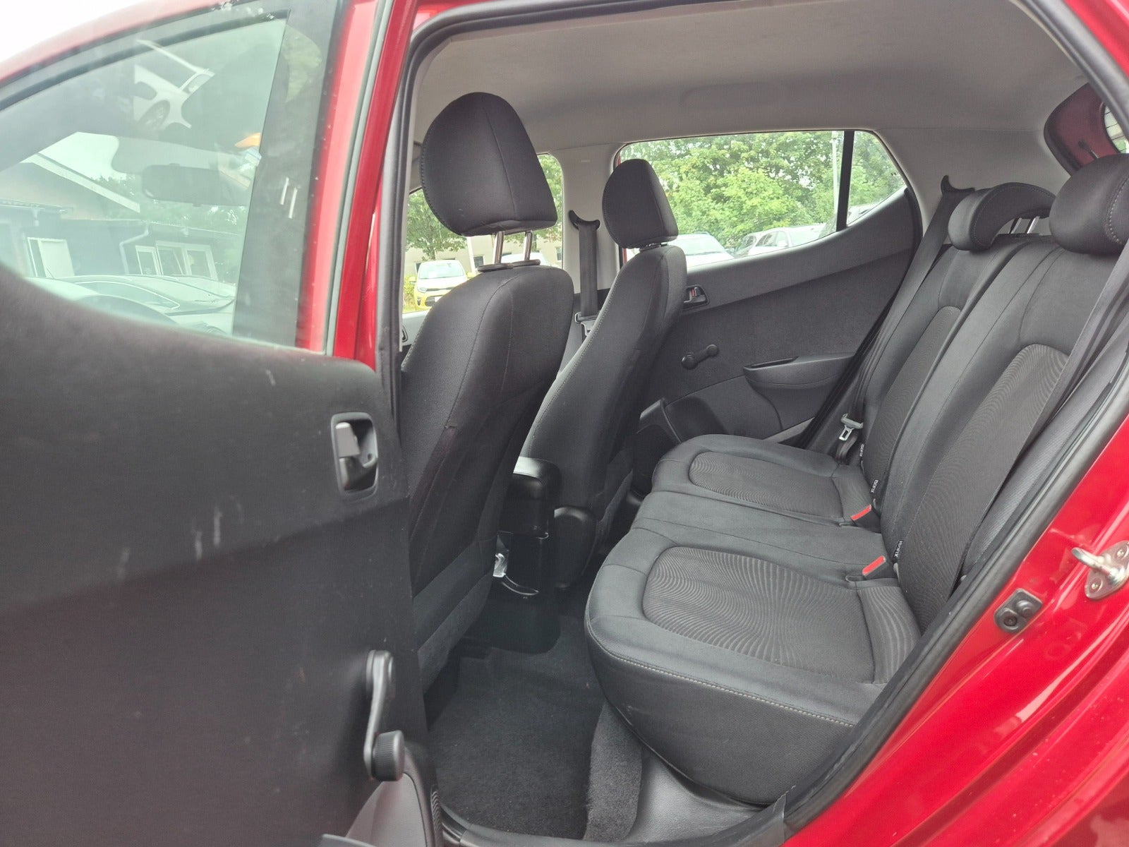 Grøn Hyundai i10 fra 2019