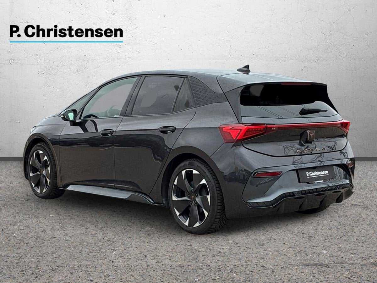Grå Cupra Born fra 2023