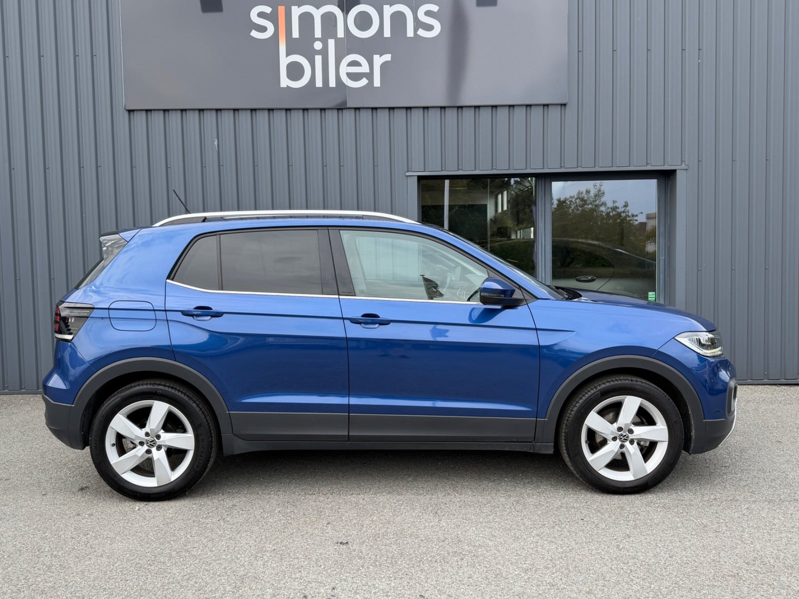 Blå VW T-Cross fra 2022