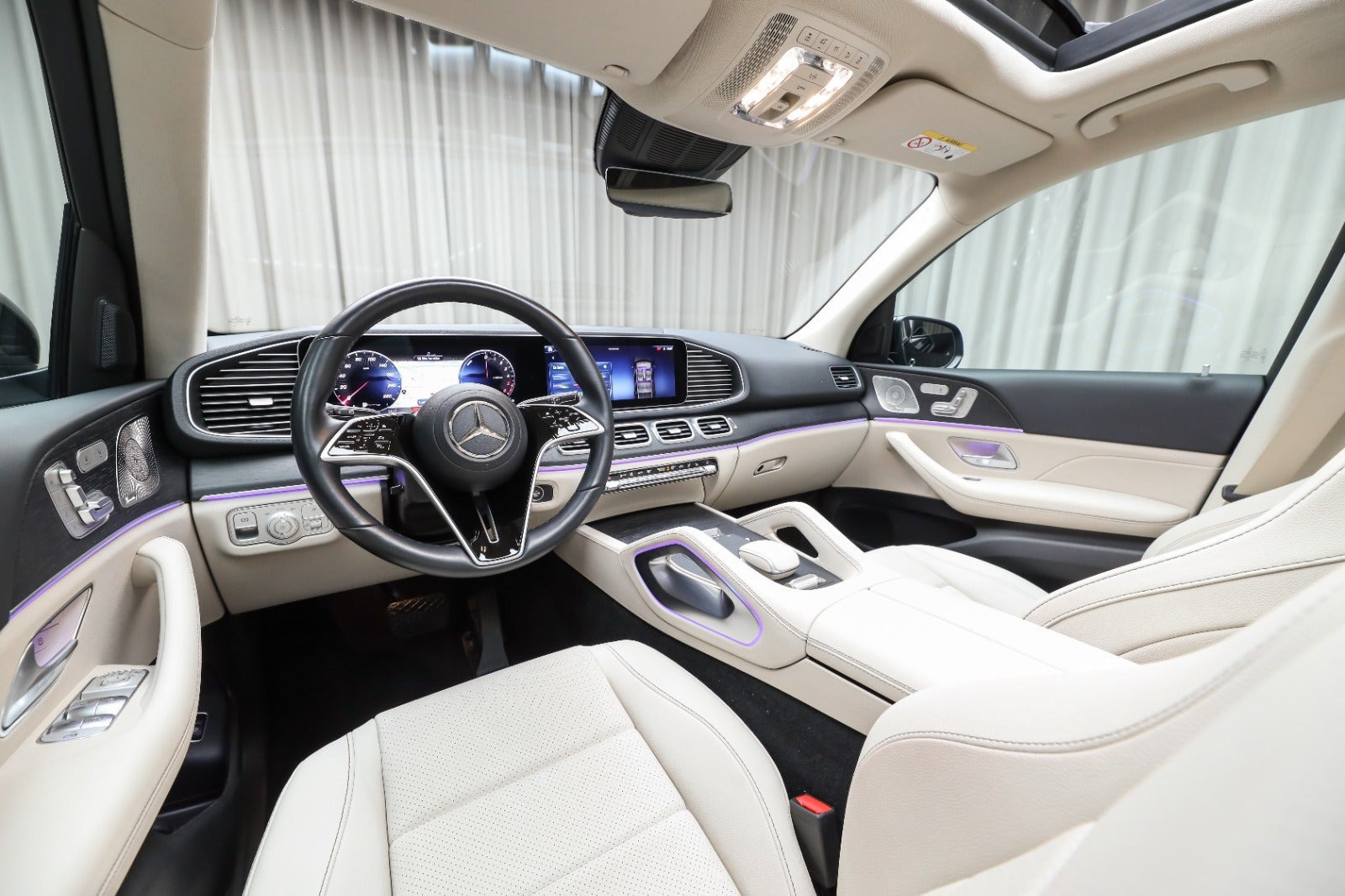 Sort Mercedes GLE350 de fra 2025