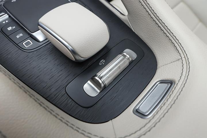 Sort Mercedes GLE350 de fra 2025