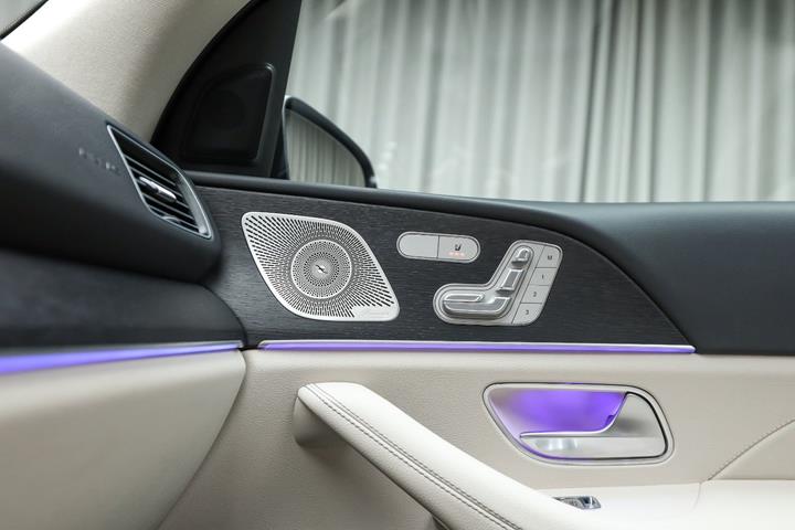 Sort Mercedes GLE350 de fra 2025
