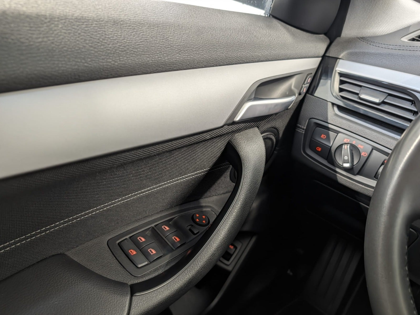 Sort BMW X2 fra 2019