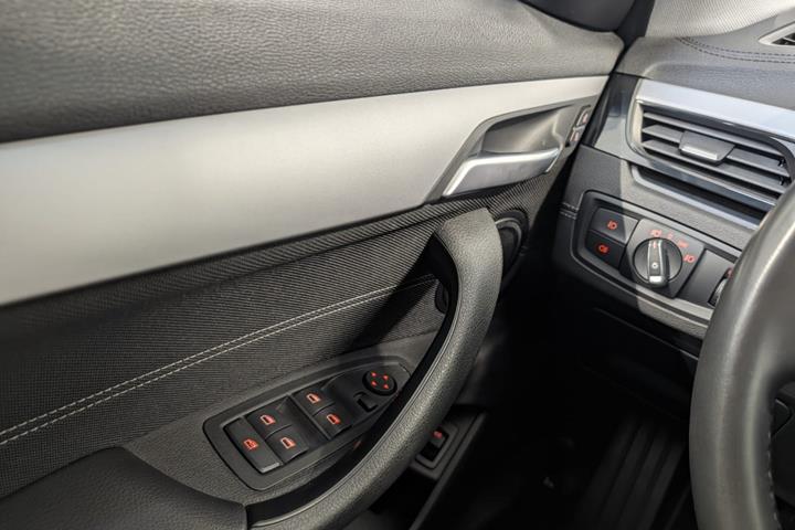 Sort BMW X2 fra 2019