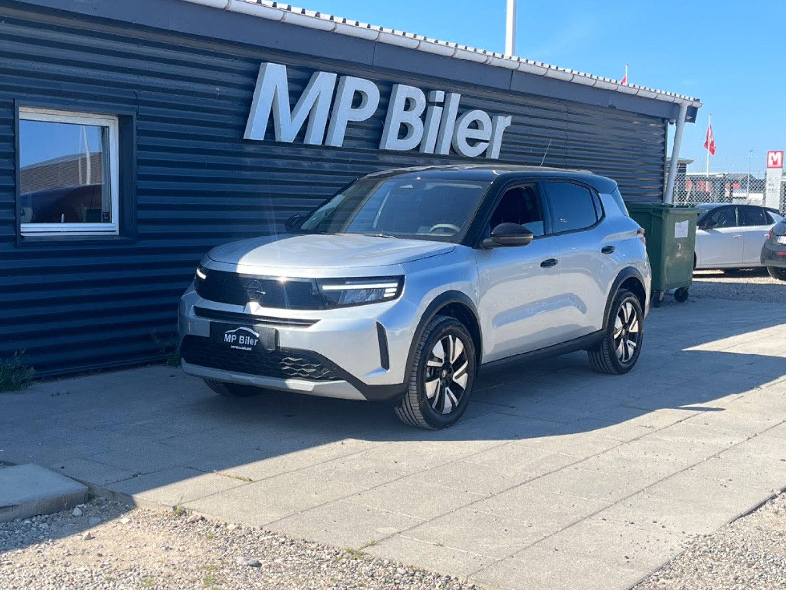 Sølv Opel Frontera fra 2025