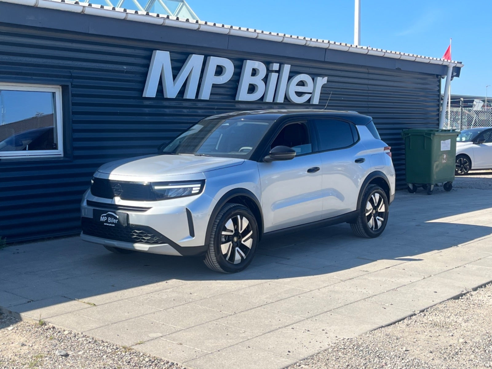Sølv Opel Frontera fra 2025
