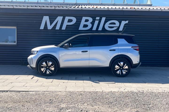 Sølv Opel Frontera fra 2025