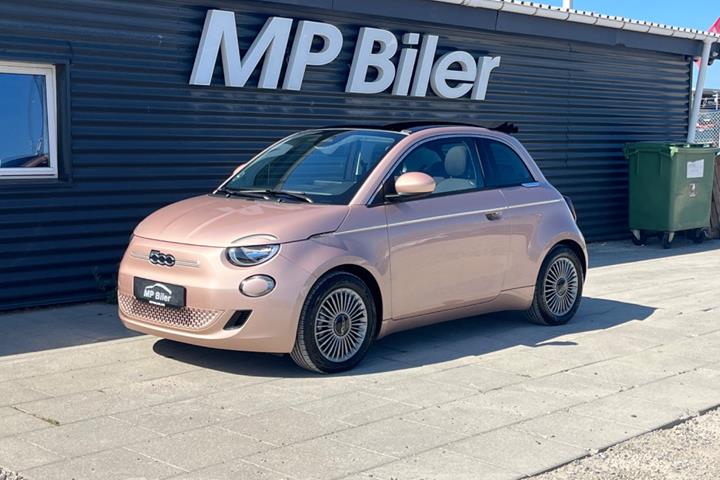 Beige Fiat 500e fra 2024