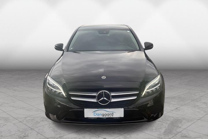 Sort Mercedes C300 de fra 2020