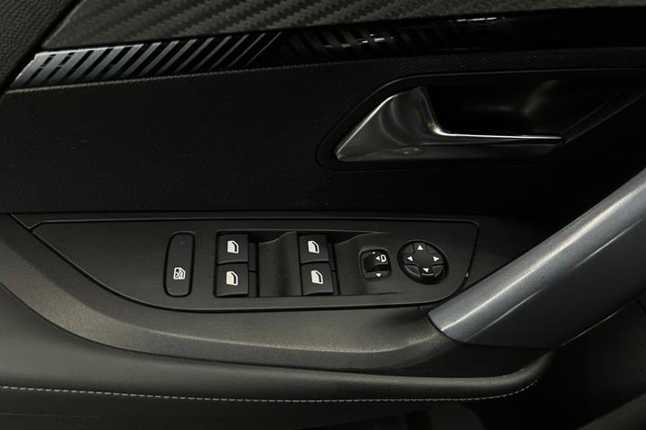 undefined Peugeot 2008 fra 2020