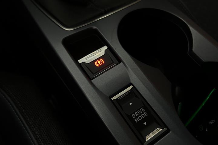 undefined Peugeot 2008 fra 2020