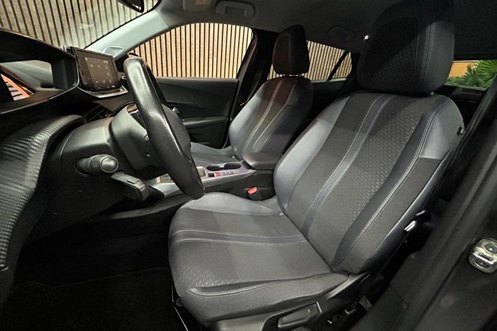 undefined Peugeot 2008 fra 2020