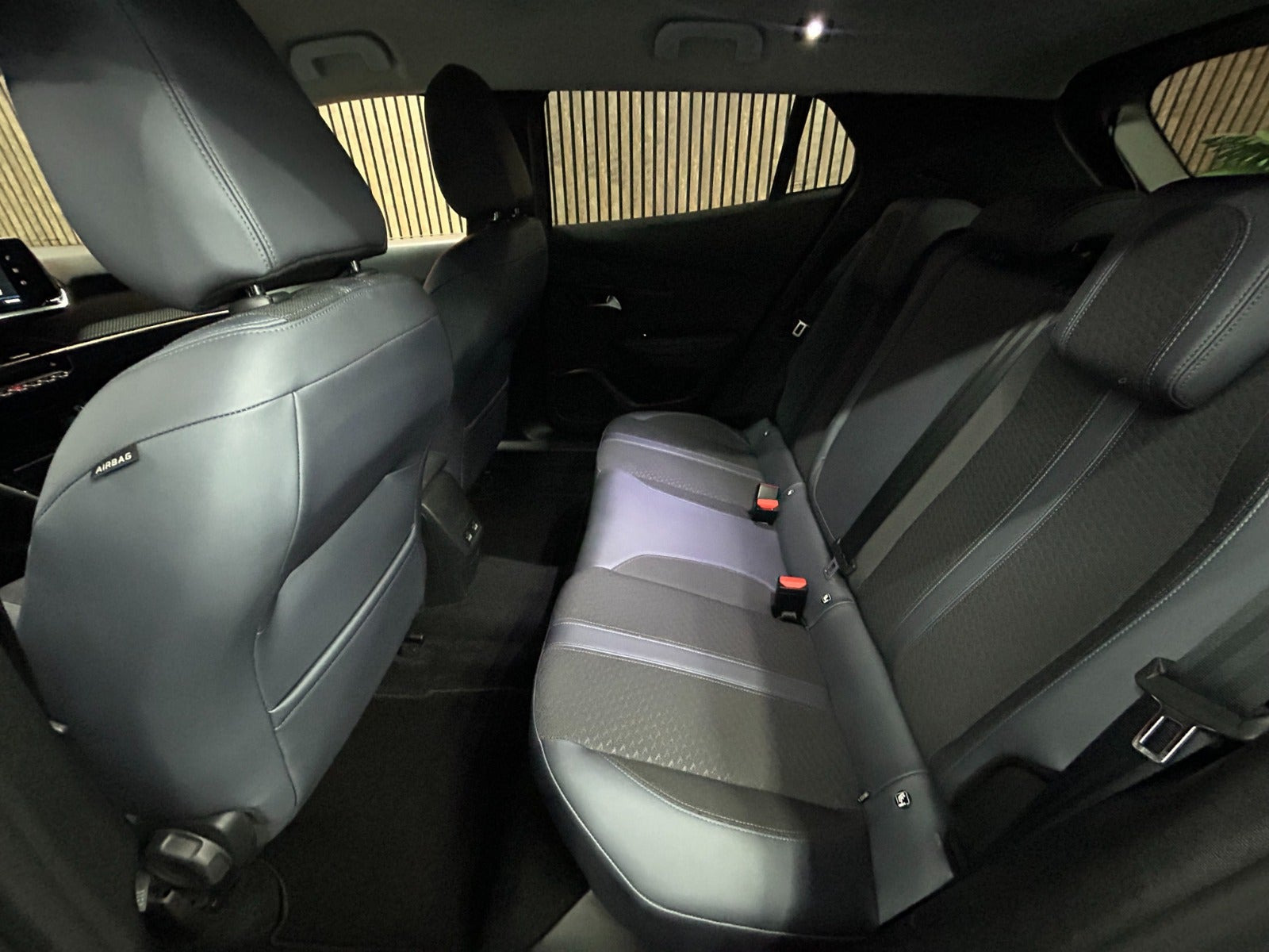 undefined Peugeot 2008 fra 2020