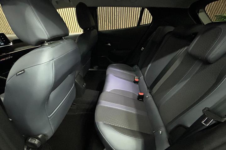 undefined Peugeot 2008 fra 2020