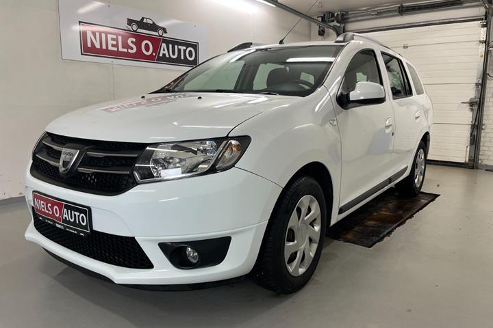 Hvid Dacia Logan fra 2016