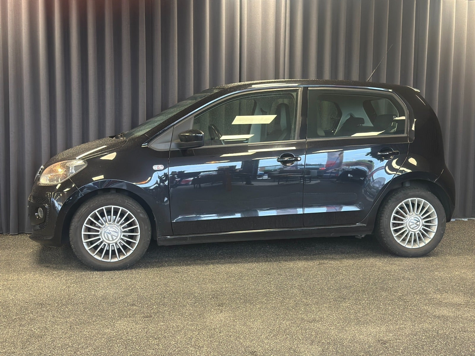 Sort VW UP! fra 2013