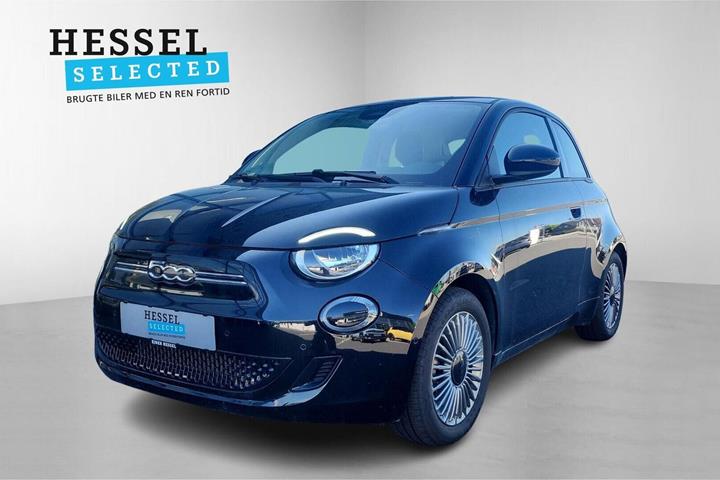 Sort Fiat 500e fra 2024 set udefra