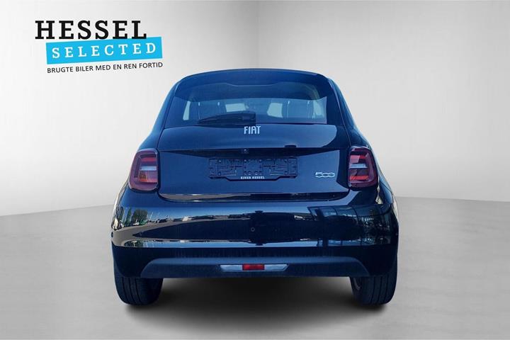 Sort Fiat 500e fra 2024