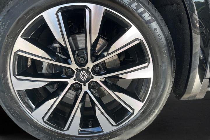 Sort Renault Austral fra 2024