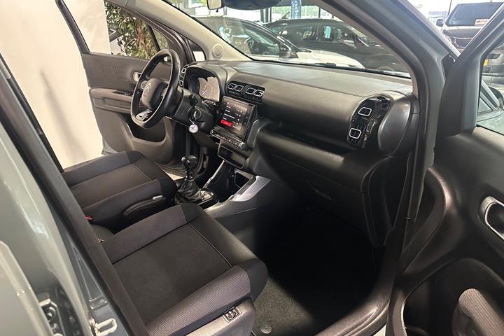 Grå Citroën C3 Aircross fra 2023