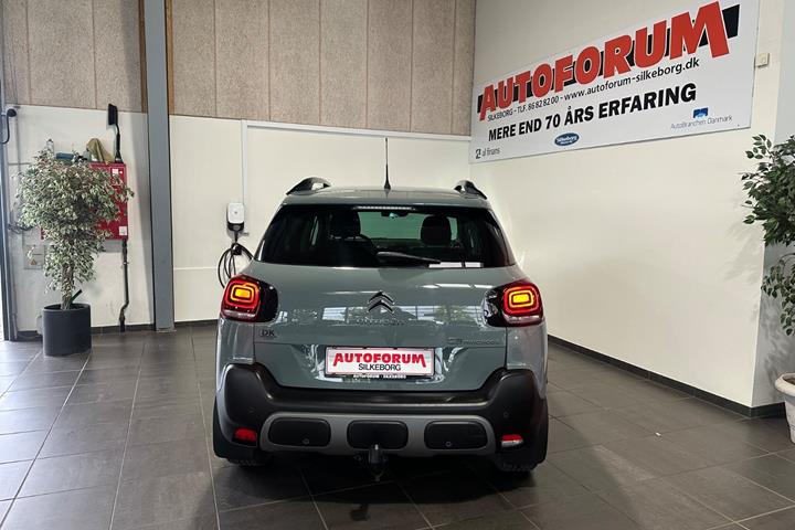 Grå Citroën C3 Aircross fra 2023