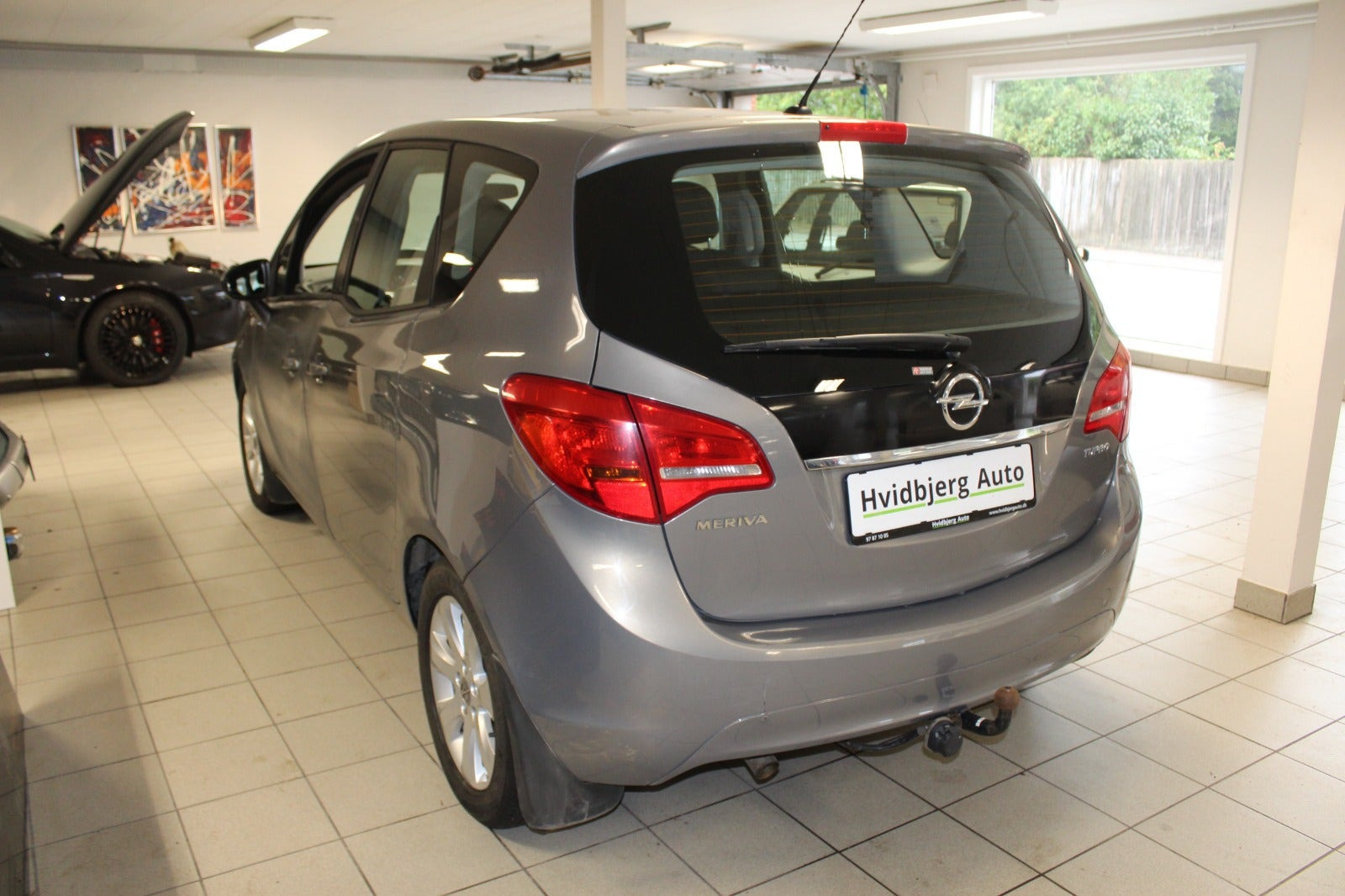 Orange Opel Meriva fra 2012