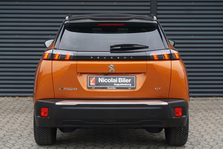 Orange Peugeot e-2008 fra 2021
