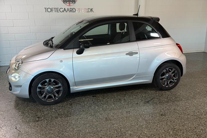 Grå Fiat 500 fra 2021