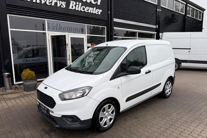 Hvid Ford Transit Courier fra 2021