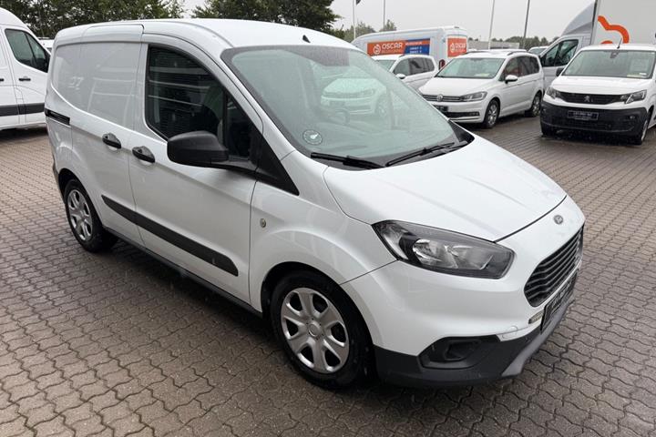 Hvid Ford Transit Courier fra 2021