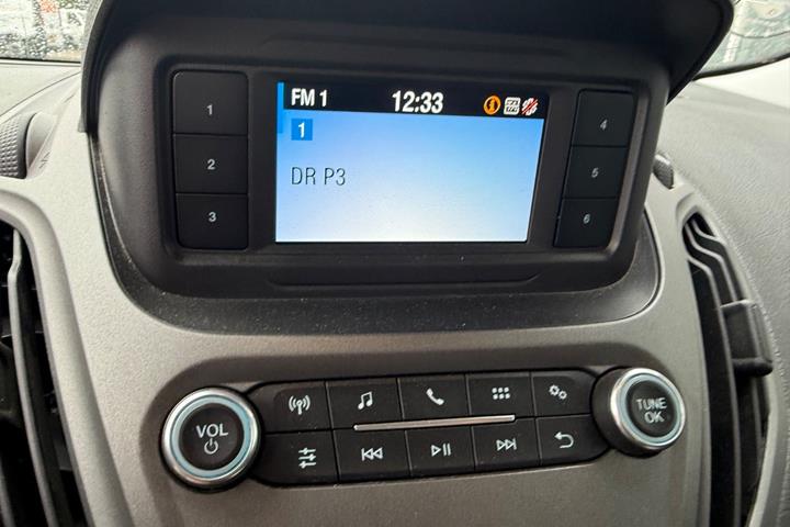 Hvid Ford Transit Courier fra 2021