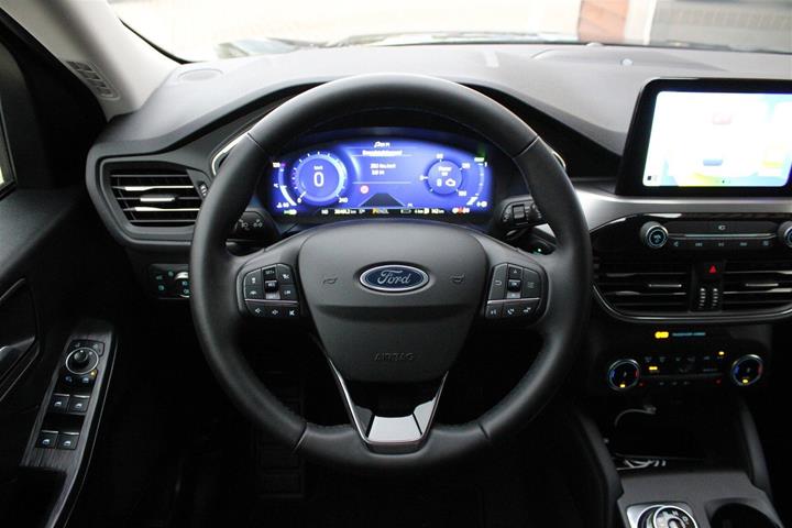 Sort Ford Kuga fra 2023